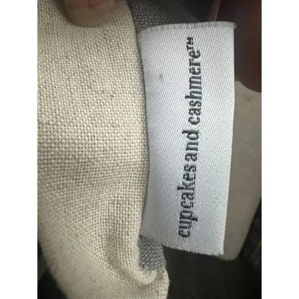NO PLACE LIKE GIGI’s 16x16 Embroider Toss Throw‎ Pillow Neutral Gray Grandma New